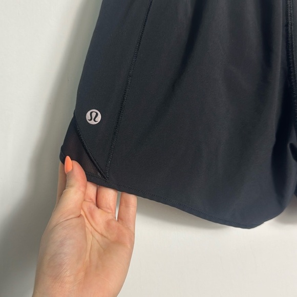 Lululemon Hotty Hot Short II Long 4" Black Size 6 Tall - Picture 6 of 13